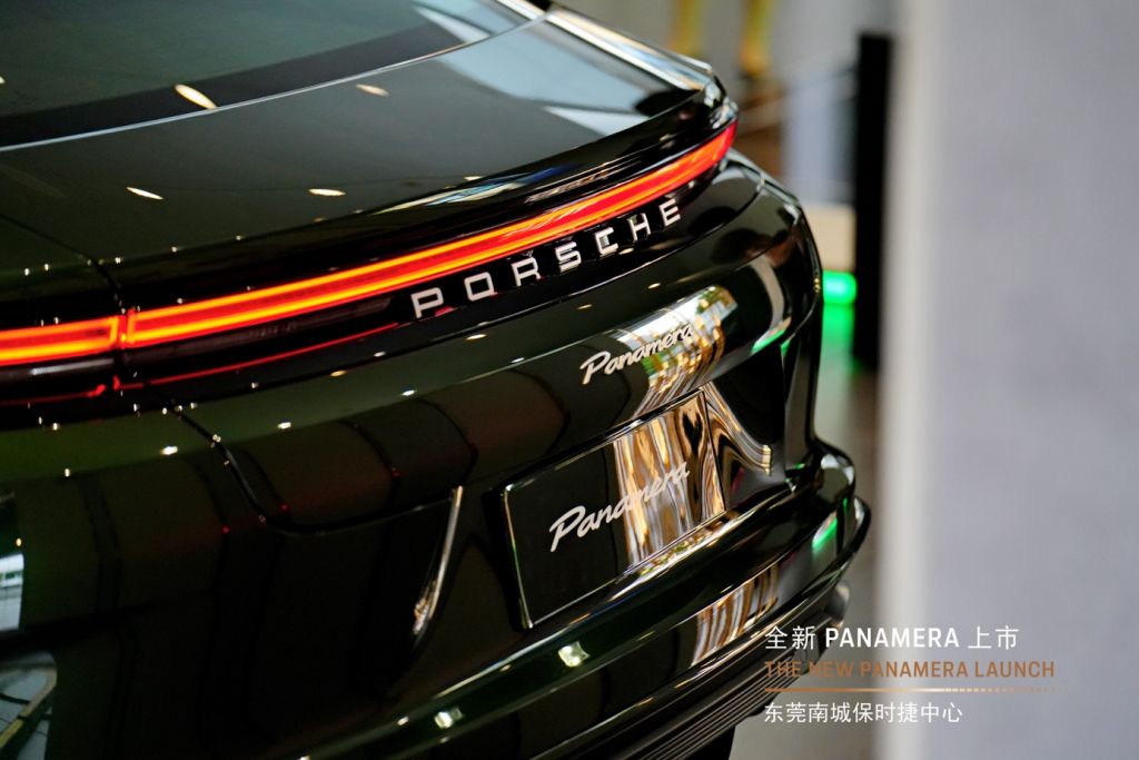 全新 panamera 实车到店,体验保时捷专属的卓越驾乘感受