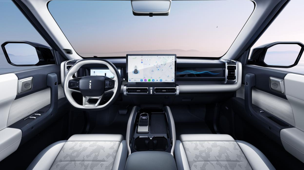 打造城市网红新地,icar space 东莞虎蜘蛛体验中心正式开业!